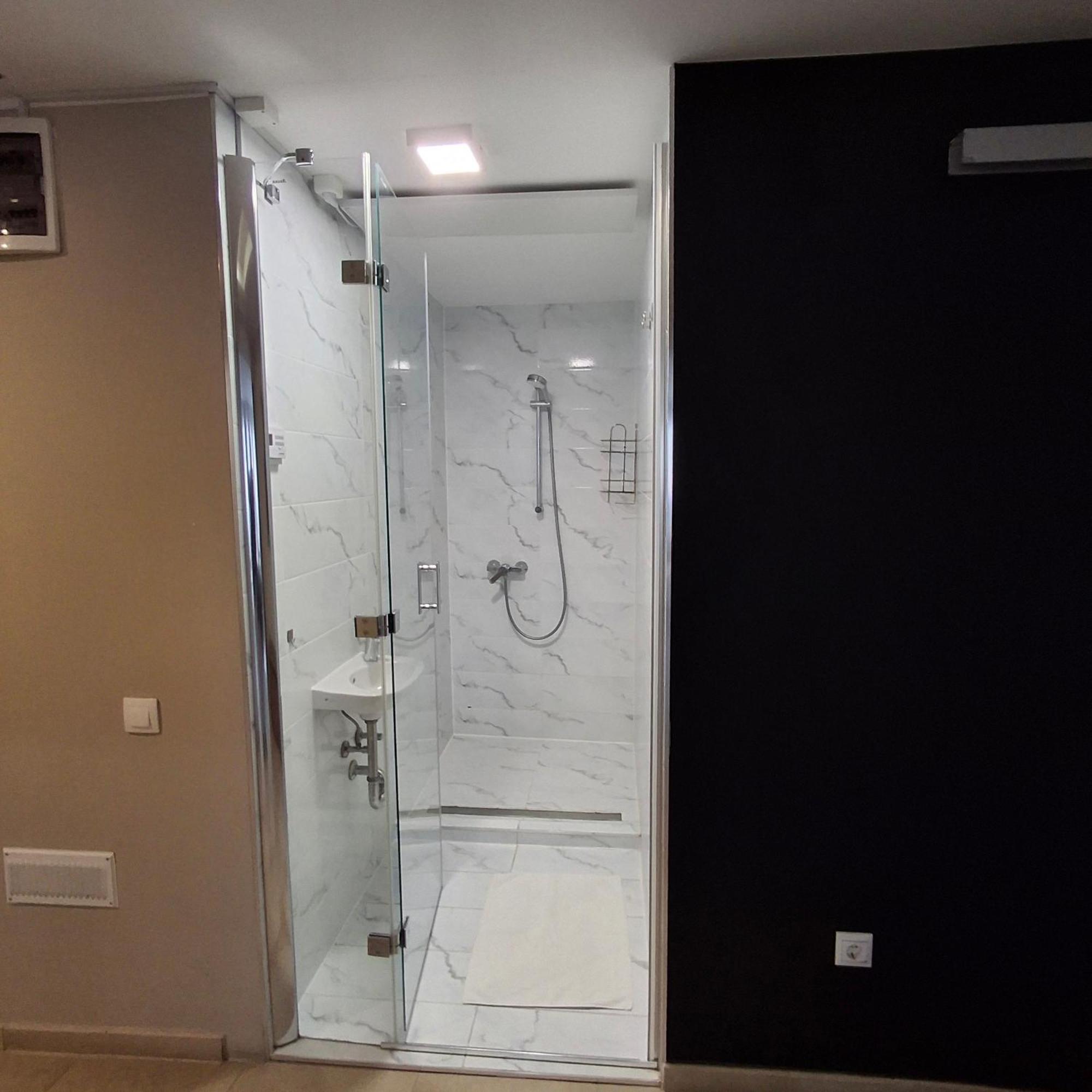 Unicorniselit Apartmanok Eger Exterior foto